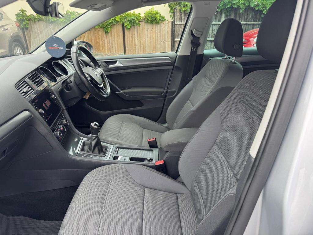 2019 VOLKSWAGEN GOLF 2019 VOLKSWAGEN GOLF