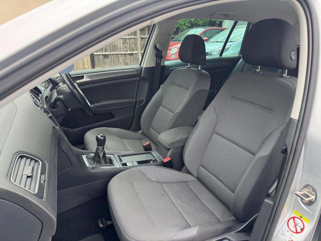2019 VOLKSWAGEN GOLF 2019 VOLKSWAGEN GOLF