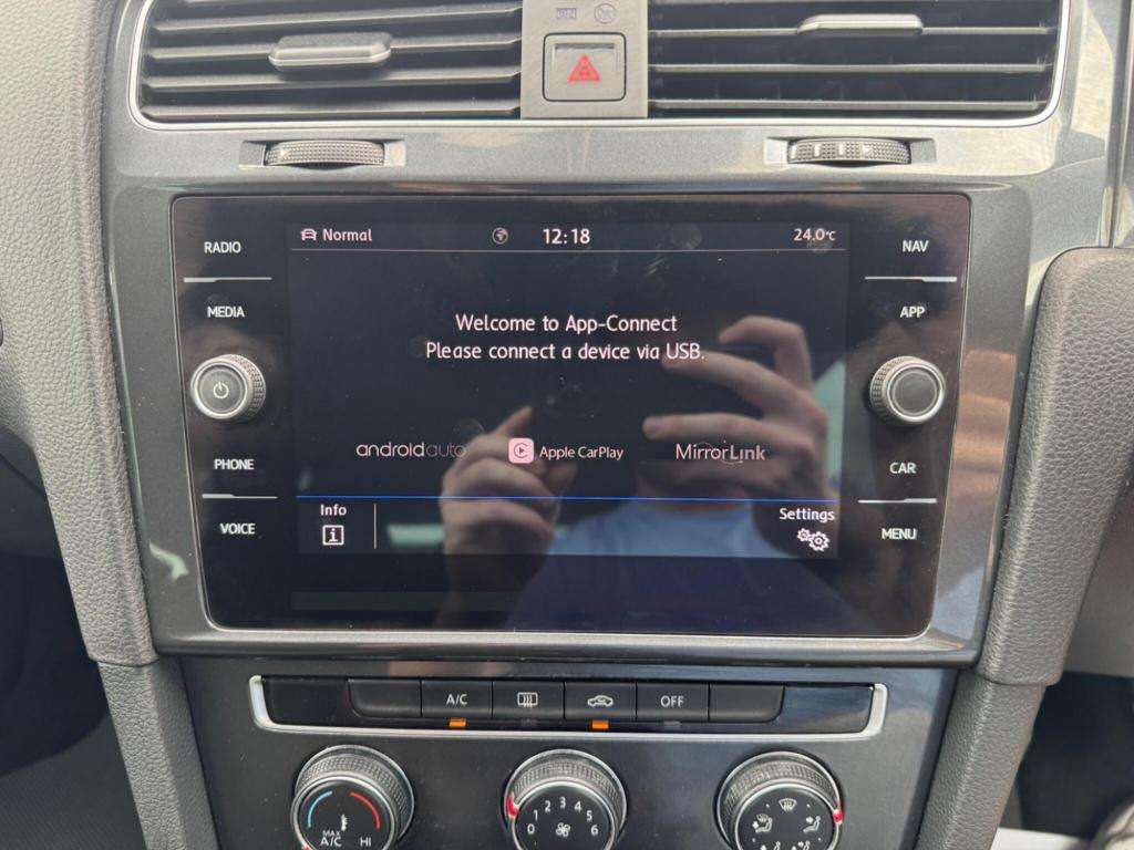 2019 VOLKSWAGEN GOLF 2019 VOLKSWAGEN GOLF