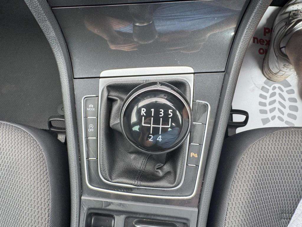 2019 VOLKSWAGEN GOLF 2019 VOLKSWAGEN GOLF