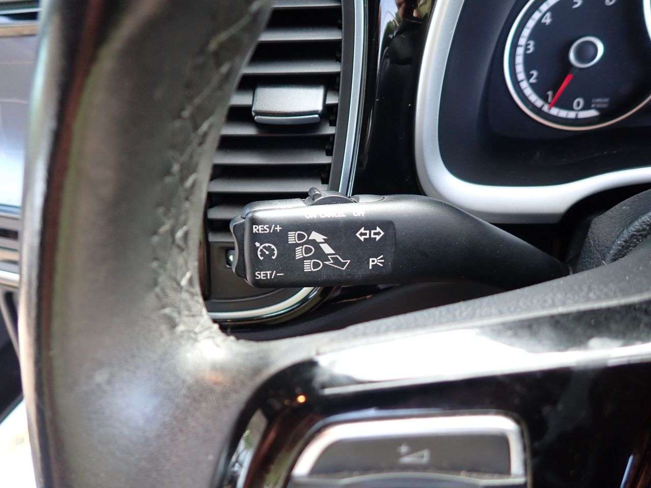 2015 VOLKSWAGEN BEETLE 2015 VOLKSWAGEN BEETLE