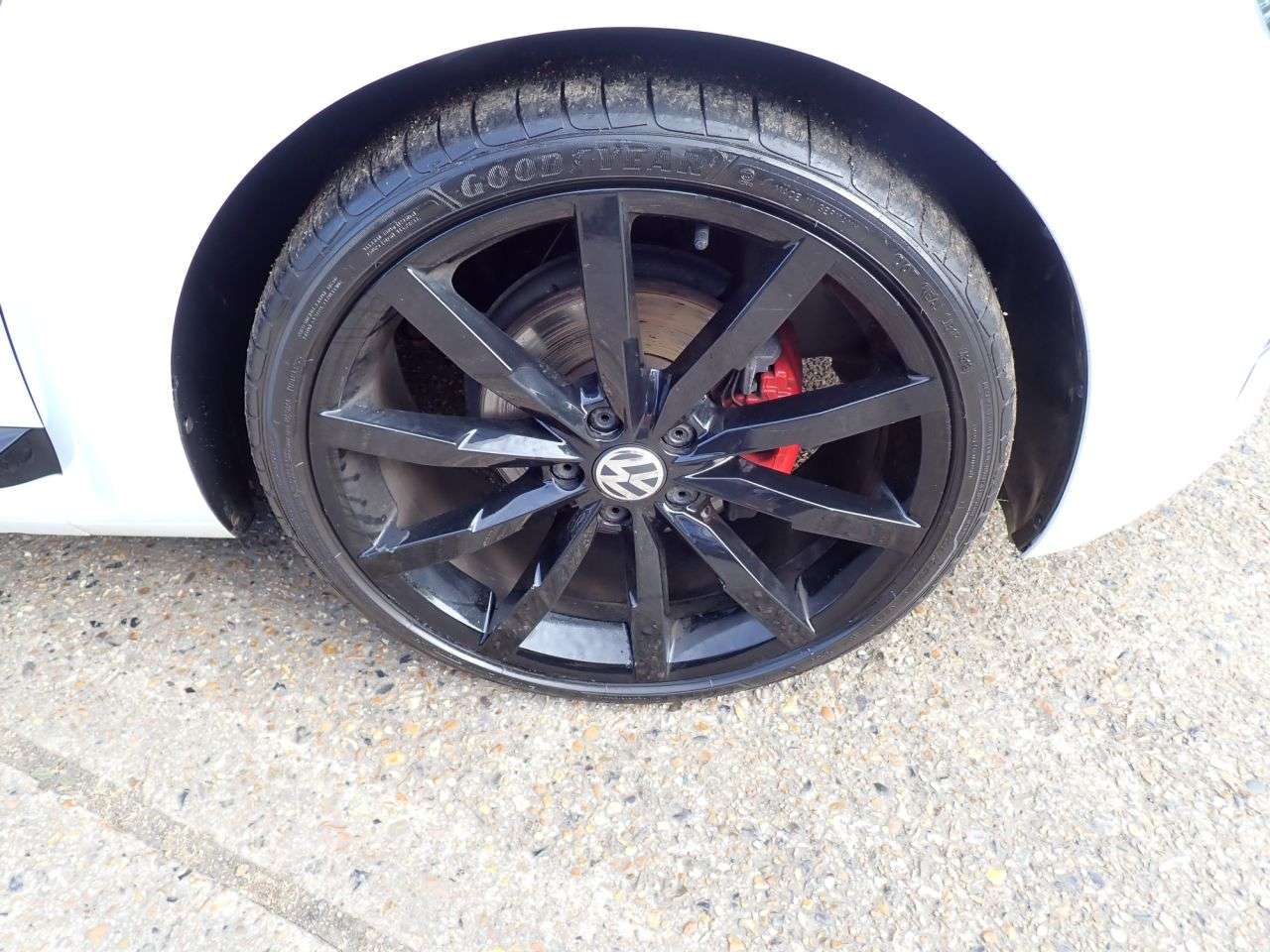 2015 VOLKSWAGEN BEETLE 2015 VOLKSWAGEN BEETLE