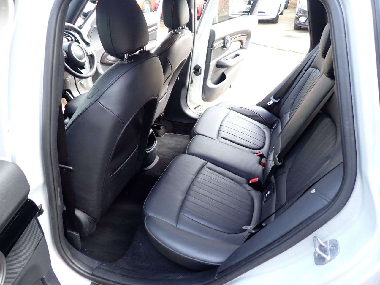 2022 MINI CLUBMAN 2022 MINI CLUBMAN