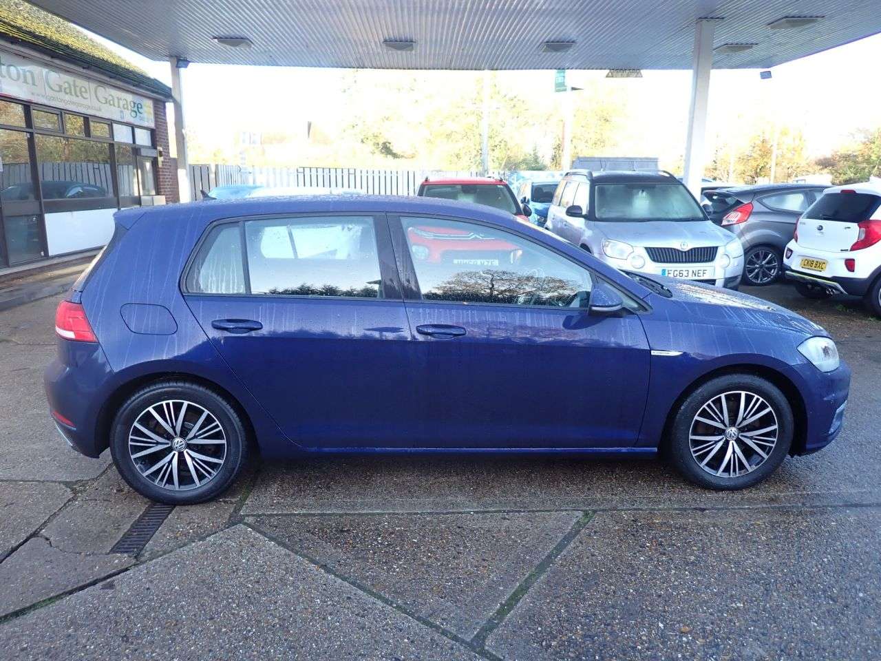 2018 VOLKSWAGEN GOLF 2018 VOLKSWAGEN GOLF