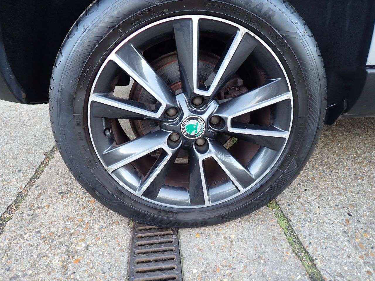 2013 SKODA YETI 2013 SKODA YETI