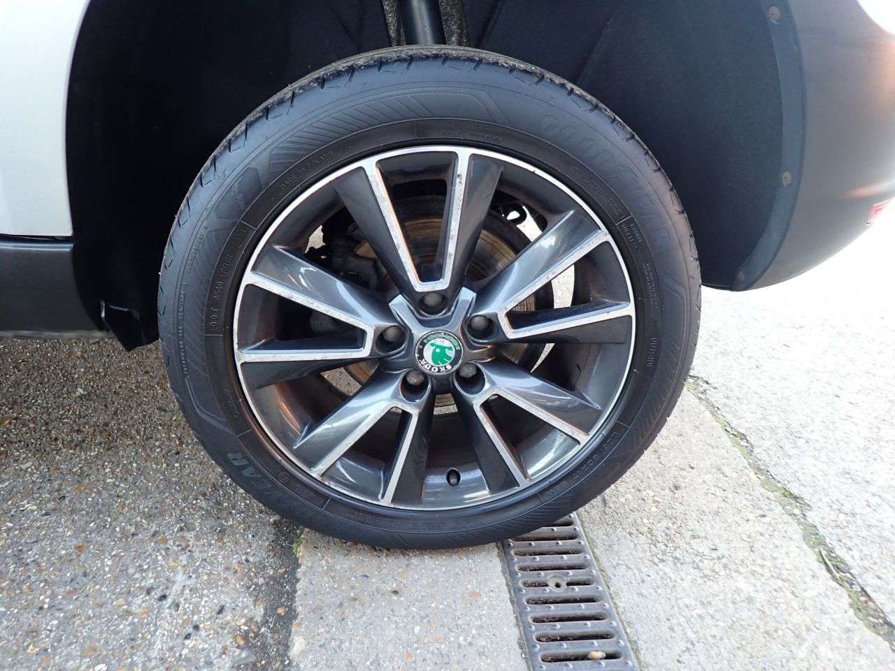 2013 SKODA YETI 2013 SKODA YETI