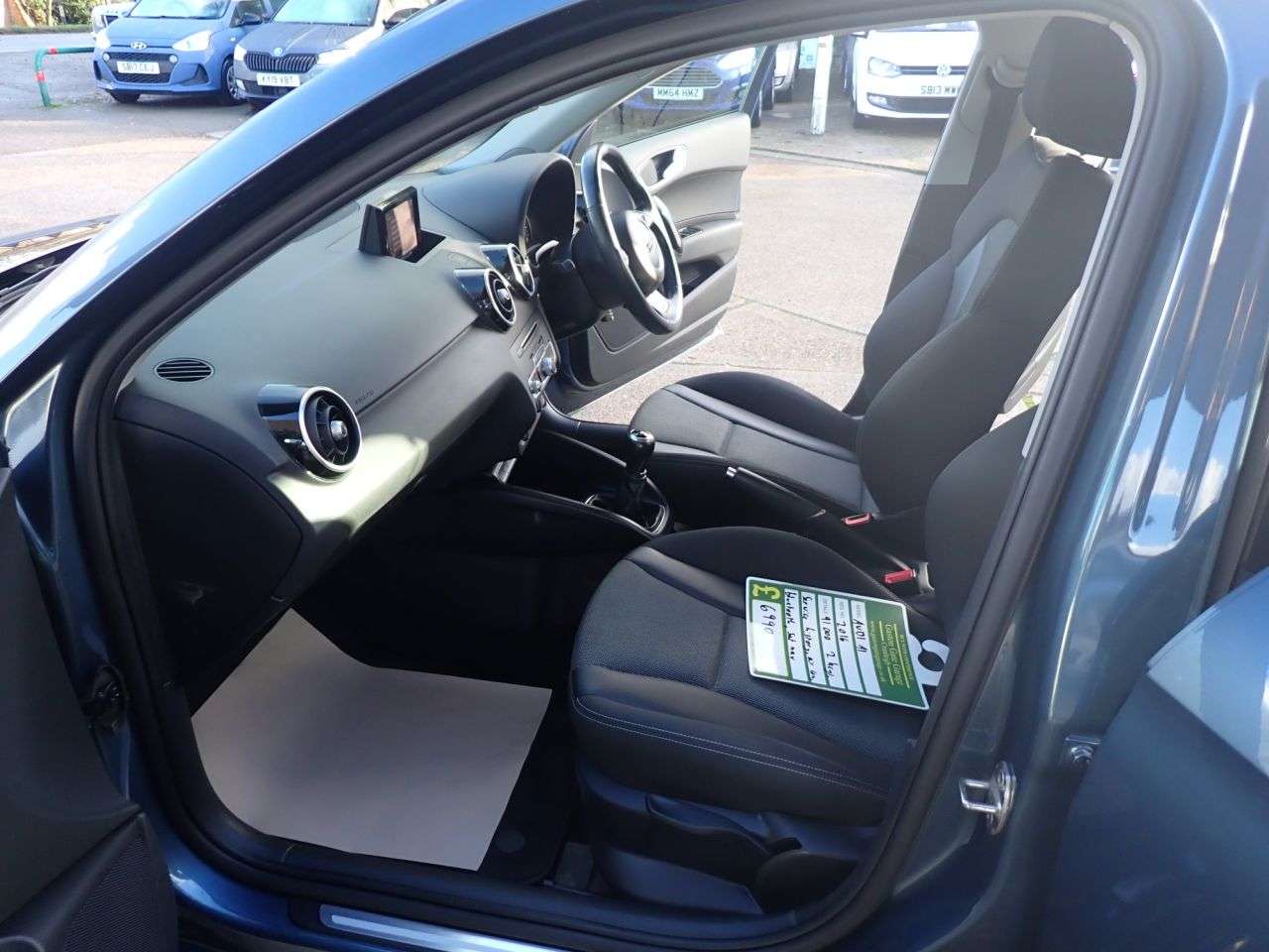 2016 AUDI A1 2016 AUDI A1