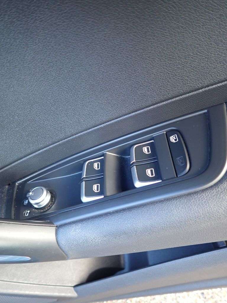 2016 AUDI A1 2016 AUDI A1