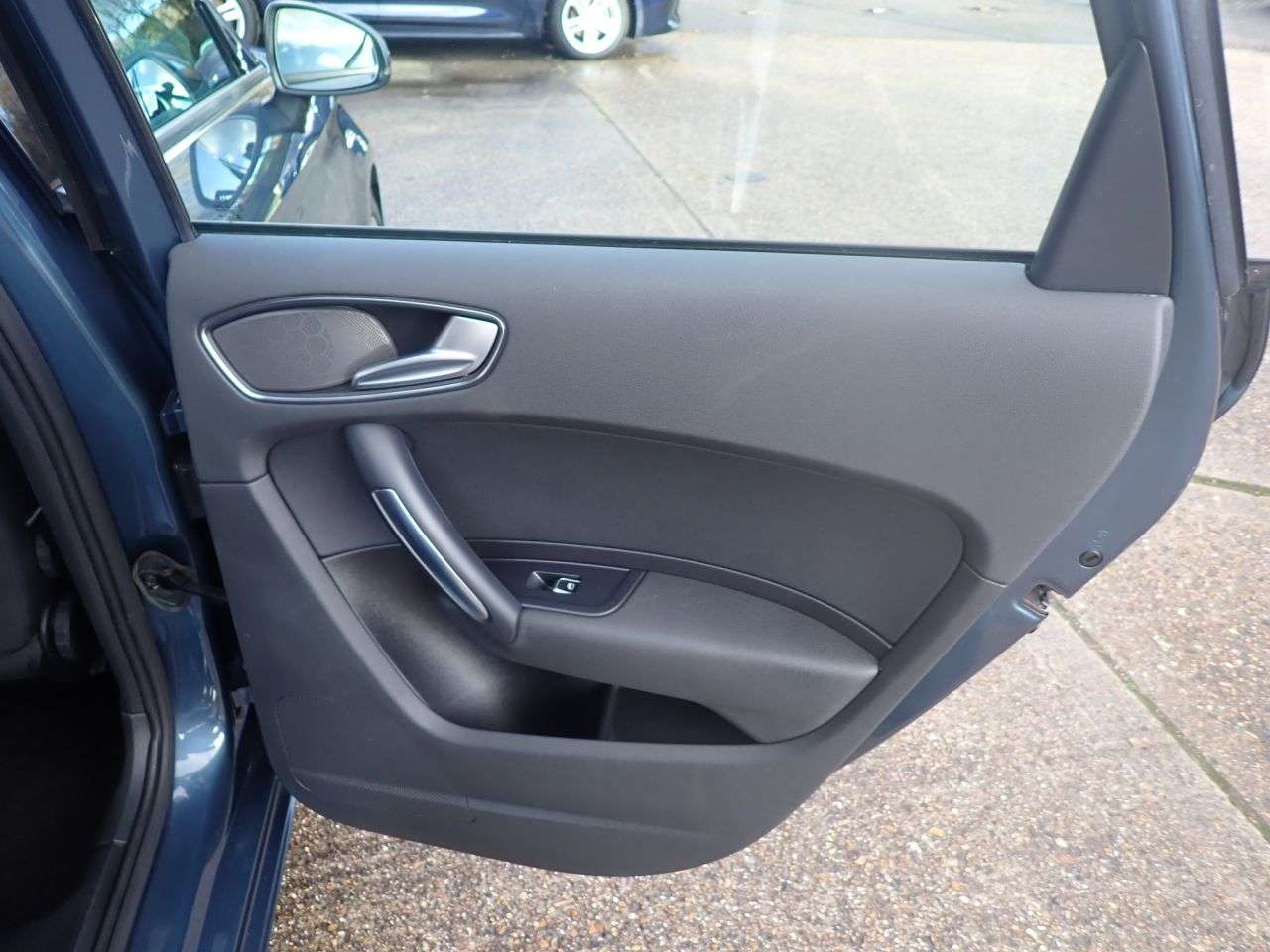 2016 AUDI A1 2016 AUDI A1