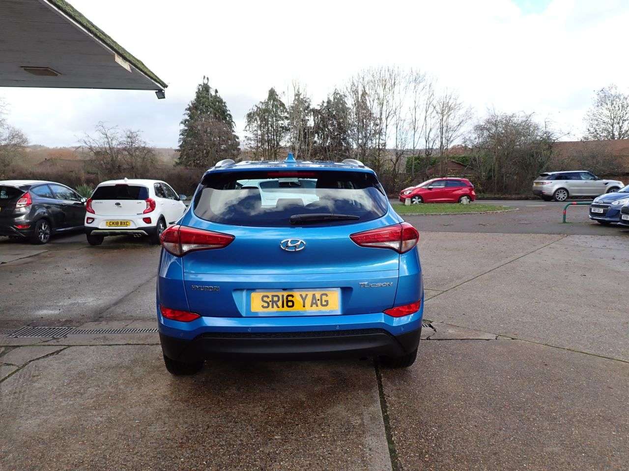 A 2016 HYUNDAI TUCSON 1.7 CRDi Blue Drive SE Nav SUV 5dr Diesel Manual Euro 6 (s/s) (116 ps) CRUI A 2016 HYUNDAI TUCSON 1.7 CRDi Blue Drive SE Nav SUV 5dr Diesel Manual Euro 6 (s/s) (116 ps) CRUI