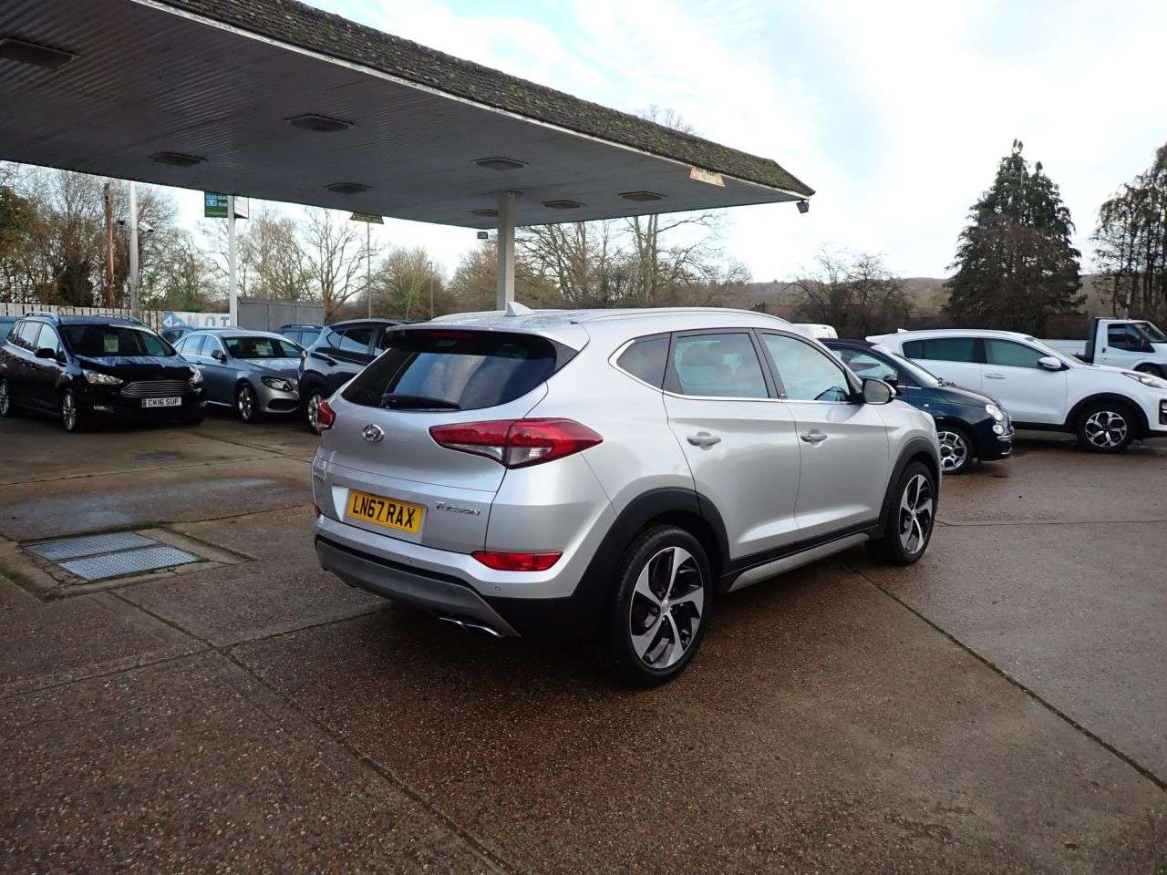 A 2017 HYUNDAI TUCSON 1.6 T-GDi Sport Edition SUV 5dr Petrol DCT Euro 6 (177 ps) CRUISE CONTROL, A 2017 HYUNDAI TUCSON 1.6 T-GDi Sport Edition SUV 5dr Petrol DCT Euro 6 (177 ps) CRUISE CONTROL,