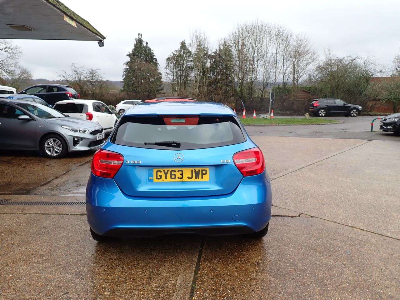 A 2013 MERCEDES-BENZ A-CLASS 1.5 A180 CDI SE Hatchback 5dr Diesel Manual Euro 5 (s/s) (109 ps) PARKING S A 2013 MERCEDES-BENZ A-CLASS 1.5 A180 CDI SE Hatchback 5dr Diesel Manual Euro 5 (s/s) (109 ps) PARKING S