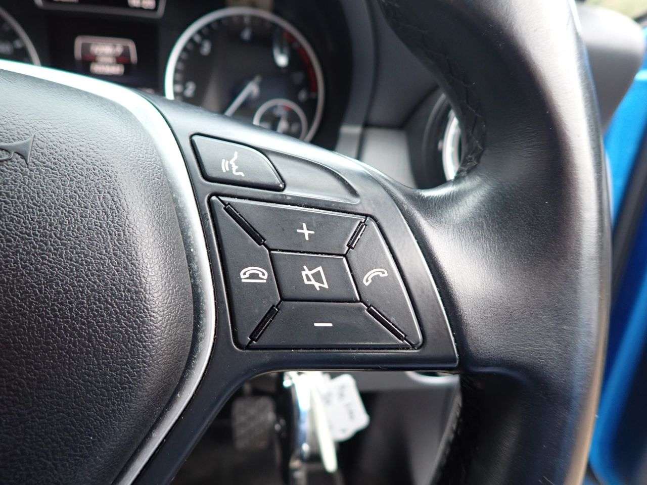 2013 MERCEDES-BENZ A-CLASS 2013 MERCEDES-BENZ A-CLASS