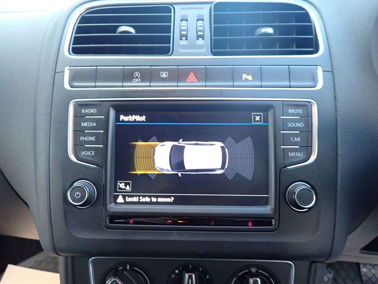 2017 VOLKSWAGEN POLO 2017 VOLKSWAGEN POLO