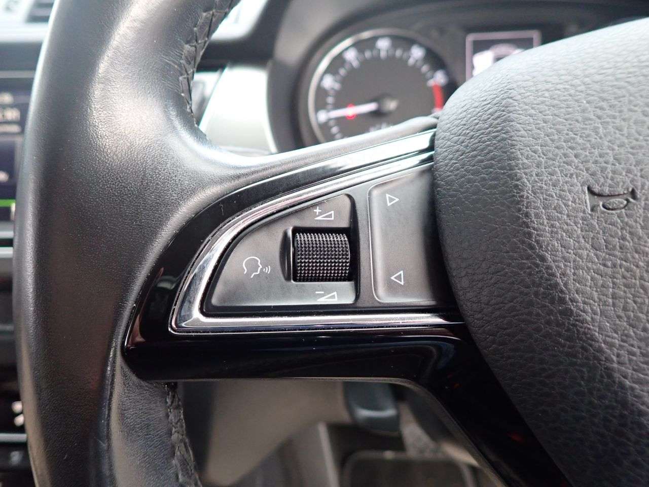 2017 SKODA FABIA 2017 SKODA FABIA