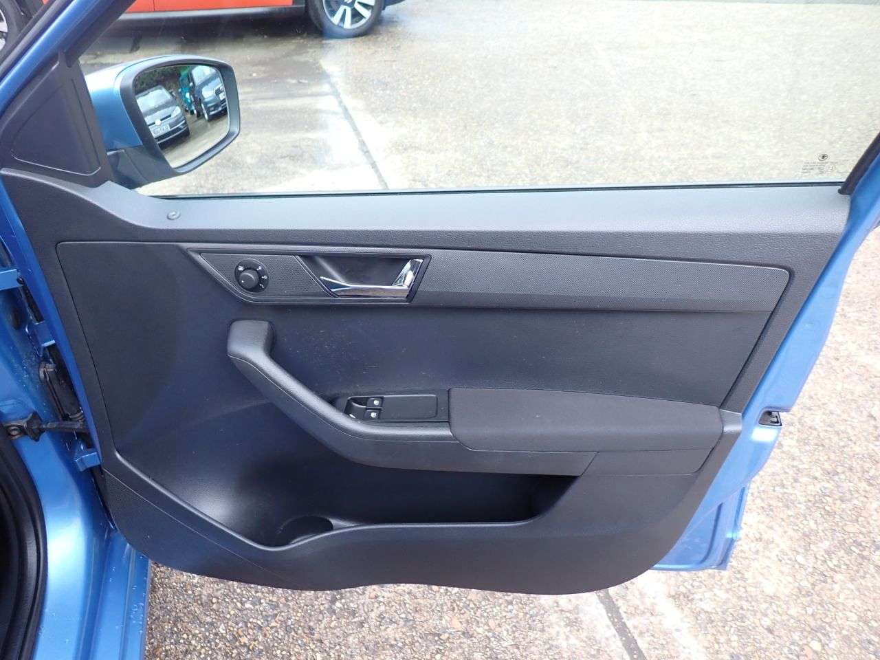 2017 SKODA FABIA 2017 SKODA FABIA