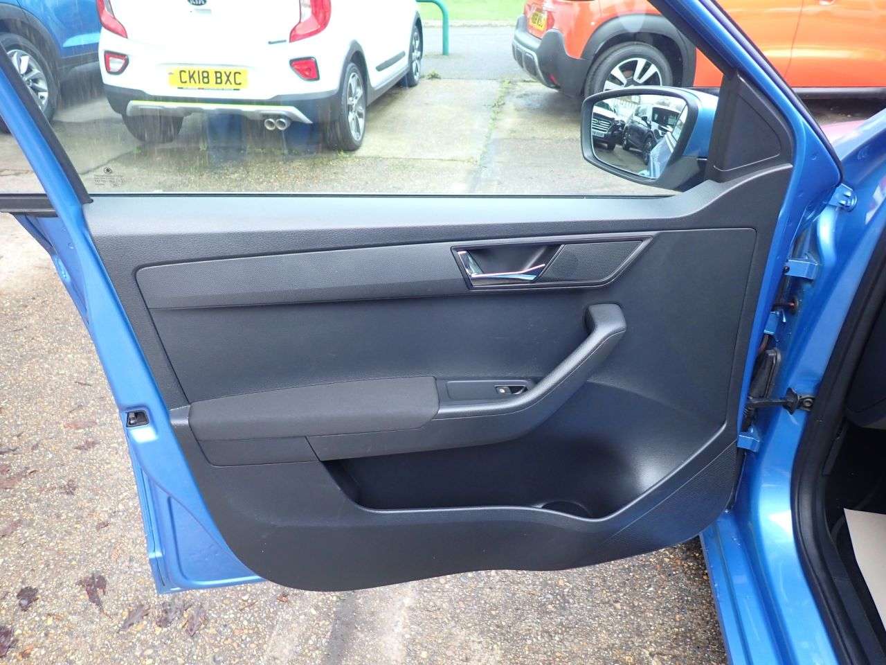 2017 SKODA FABIA 2017 SKODA FABIA