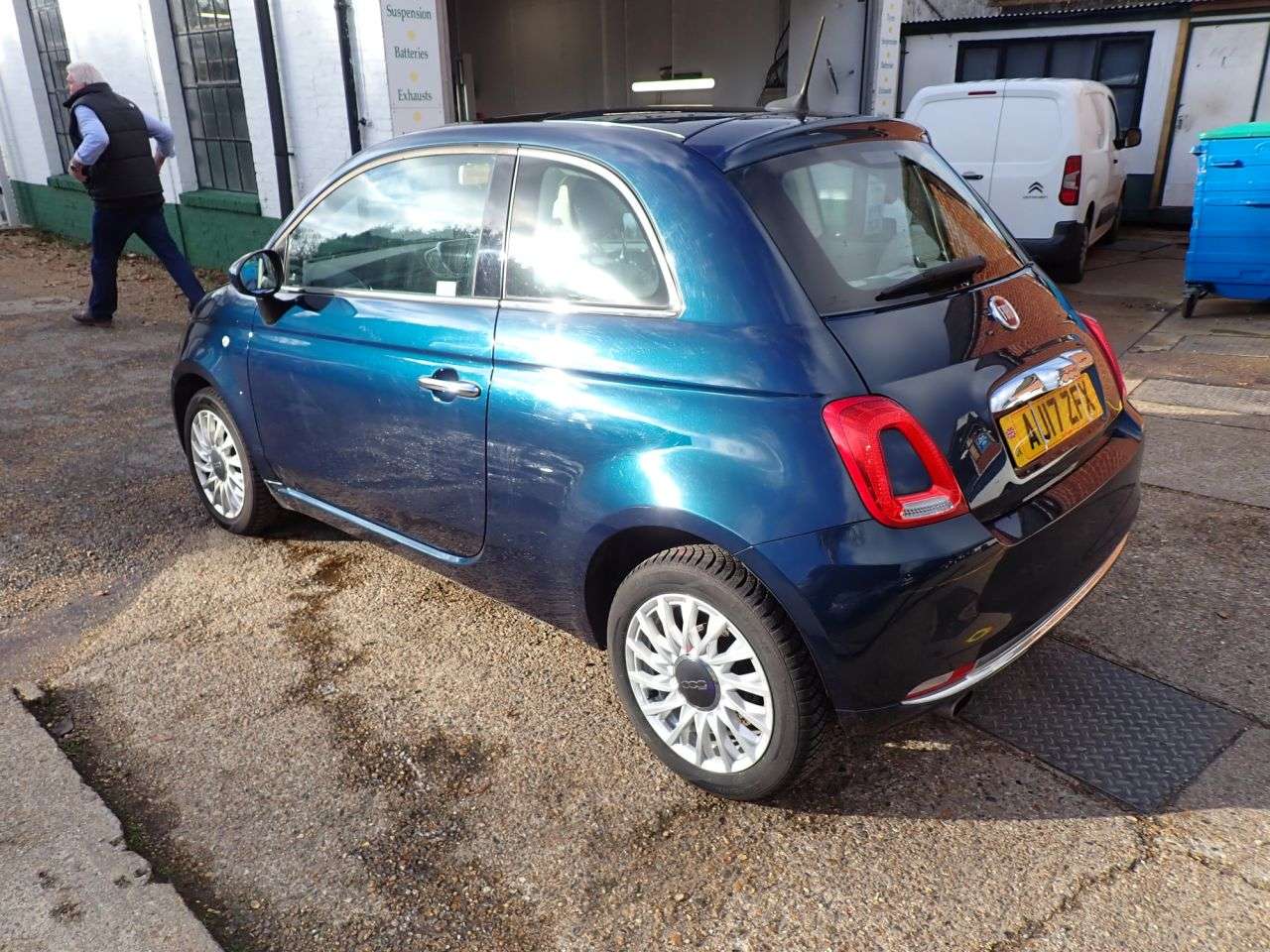 A 2017 FIAT 500 1.2 Lounge Hatchback 3dr Petrol Manual Euro 6 (s/s) (69 bhp) FULL ADVERT TO A 2017 FIAT 500 1.2 Lounge Hatchback 3dr Petrol Manual Euro 6 (s/s) (69 bhp) FULL ADVERT TO