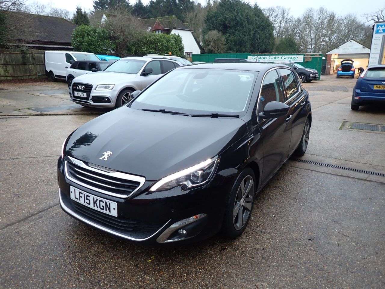 A 2015 PEUGEOT 308 1.6 HDi Allure Hatchback 5dr Diesel Manual Euro 5 (s/s) (115 ps) FULL ADVER A 2015 PEUGEOT 308 1.6 HDi Allure Hatchback 5dr Diesel Manual Euro 5 (s/s) (115 ps) FULL ADVER