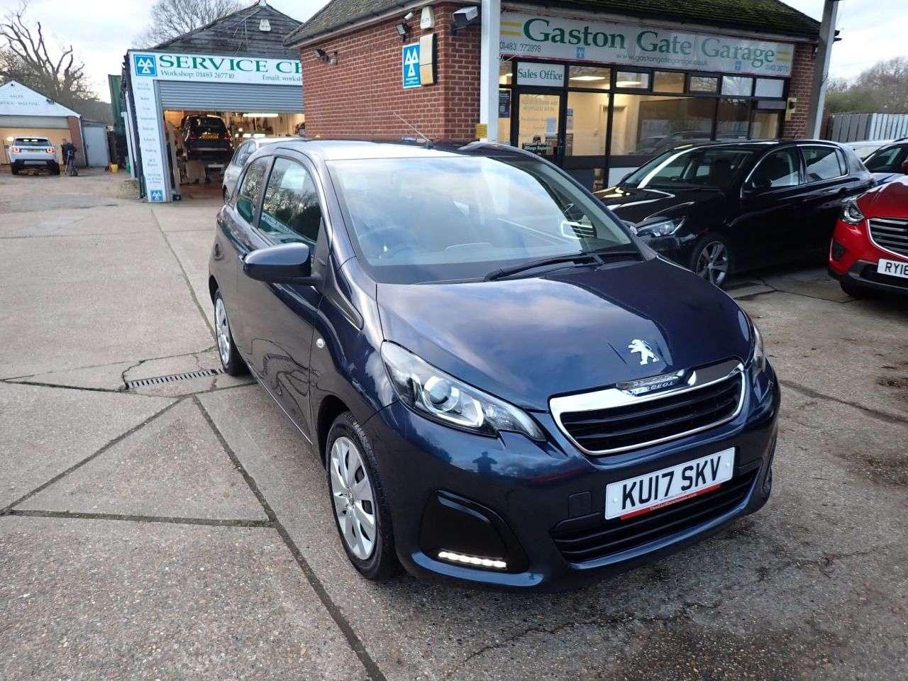 A 2017 PEUGEOT 108 1.0 Active Hatchback 3dr Petrol Manual Euro 6 (68 ps) BLUETOOTH, AIR CON, A A 2017 PEUGEOT 108 1.0 Active Hatchback 3dr Petrol Manual Euro 6 (68 ps) BLUETOOTH, AIR CON, A
