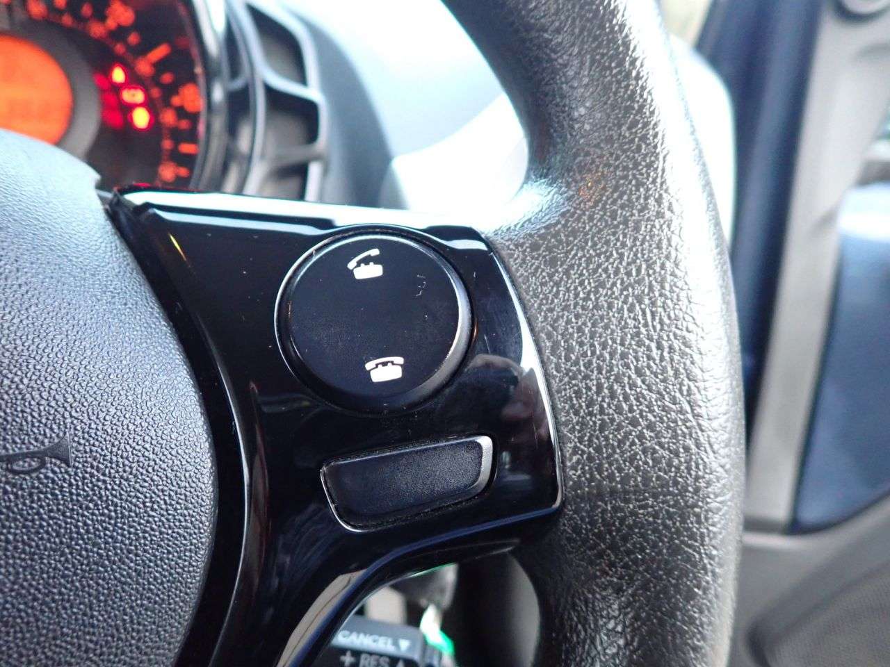 2017 PEUGEOT 108 2017 PEUGEOT 108