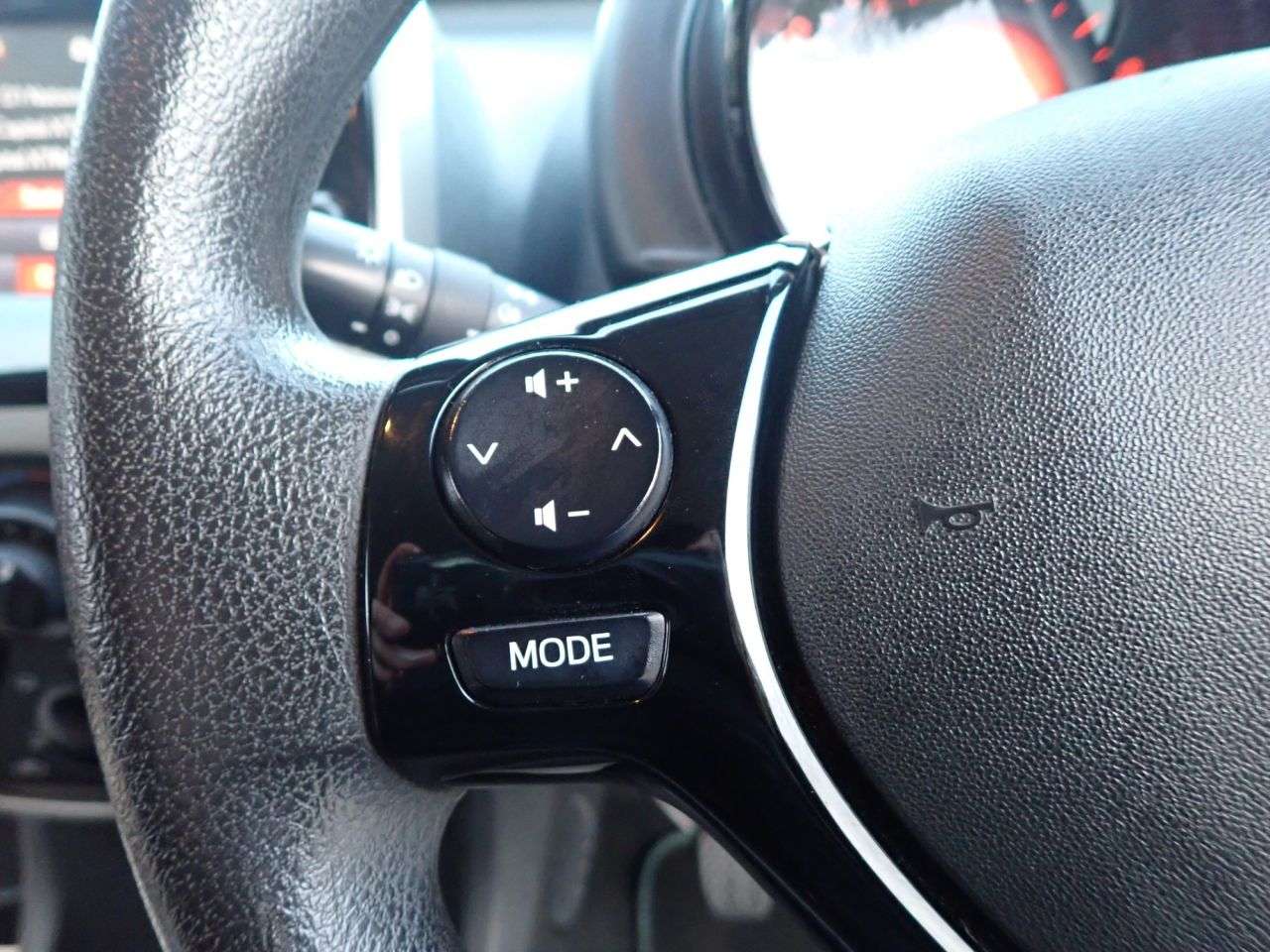 2017 PEUGEOT 108 2017 PEUGEOT 108