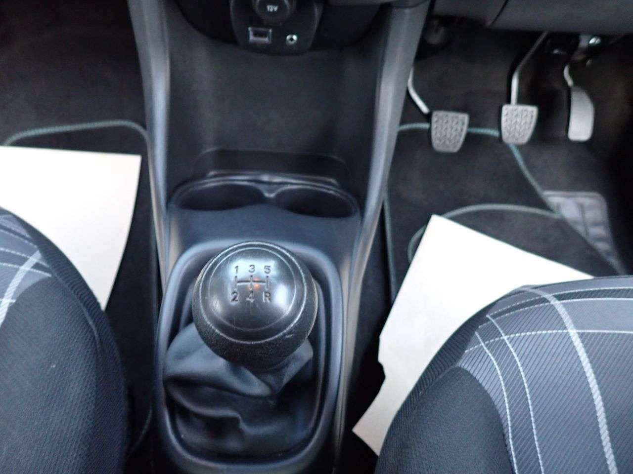 2017 PEUGEOT 108 2017 PEUGEOT 108