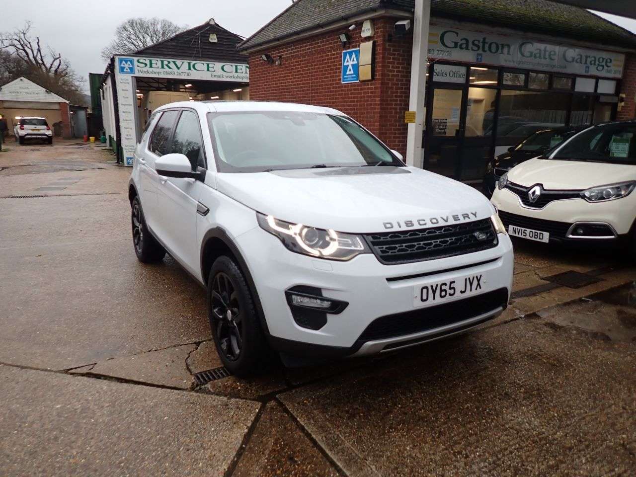 A 2015 LAND ROVER DISCOVERY SPORT 2.0 TD4 HSE SUV 5dr Diesel Auto 4WD Euro 6 (s/s) (180 ps) BRAND NEW CHAIN, A 2015 LAND ROVER DISCOVERY SPORT 2.0 TD4 HSE SUV 5dr Diesel Auto 4WD Euro 6 (s/s) (180 ps) BRAND NEW CHAIN,
