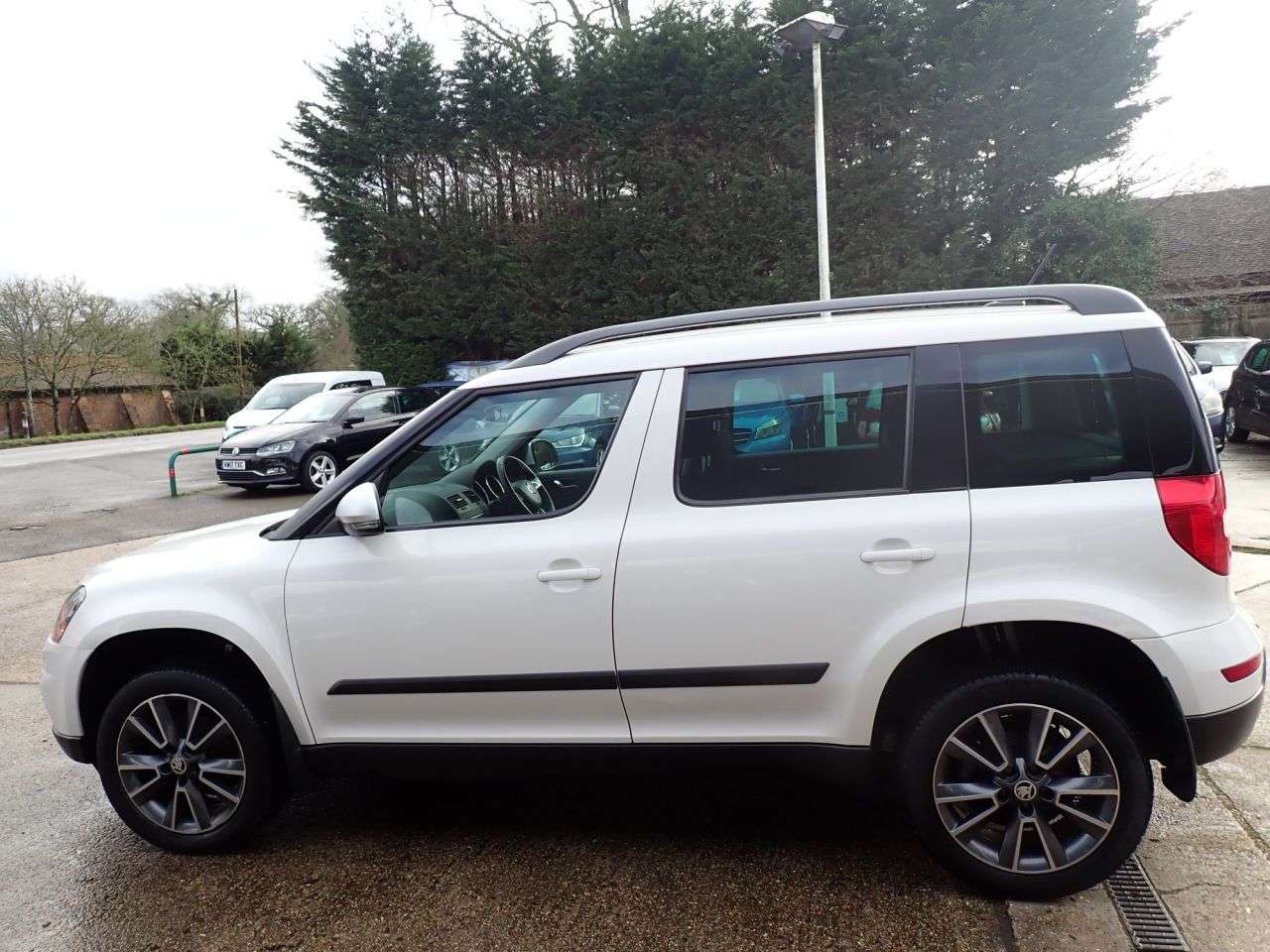 2017 SKODA YETI 2017 SKODA YETI