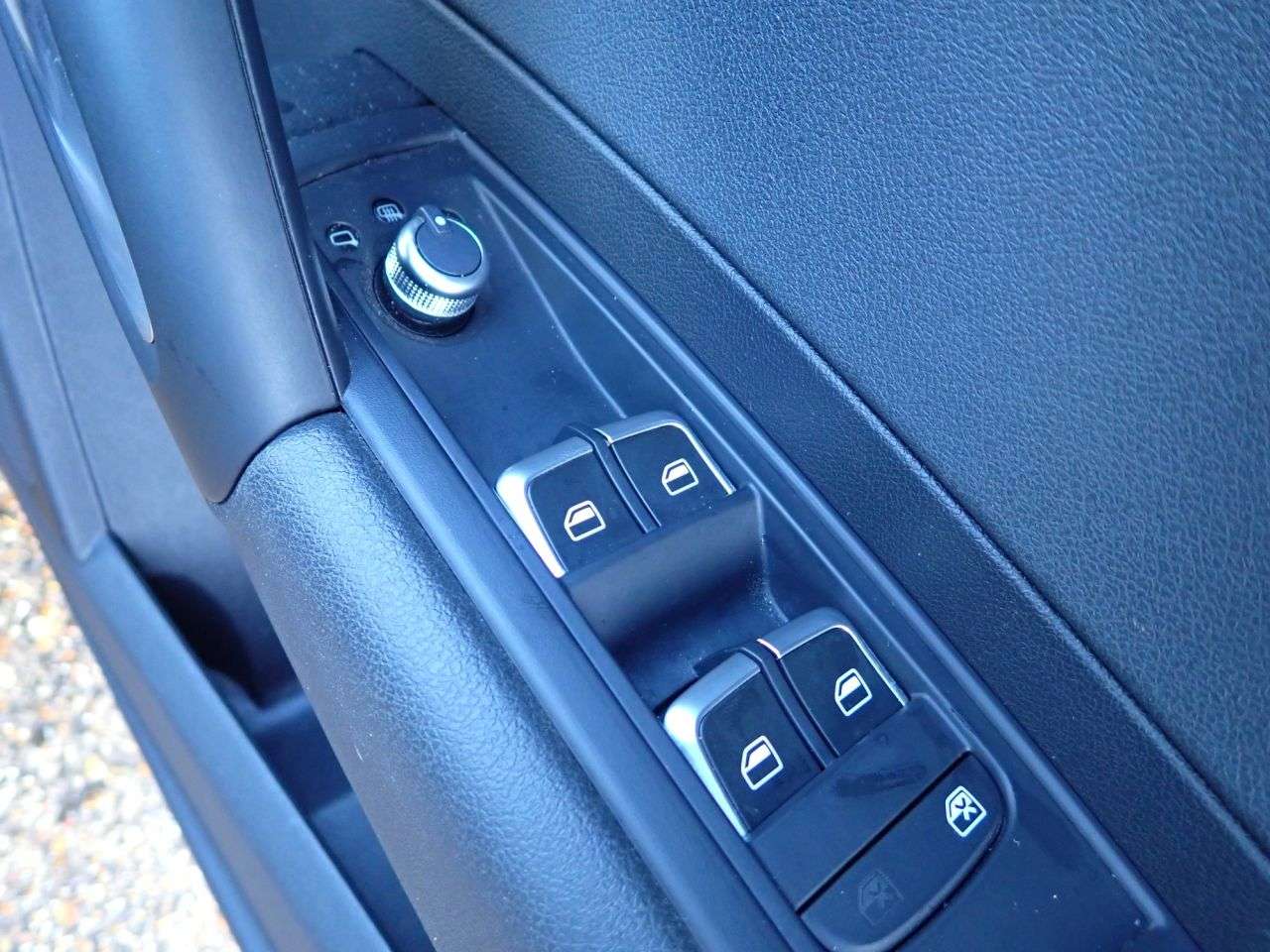 2017 AUDI A1 2017 AUDI A1