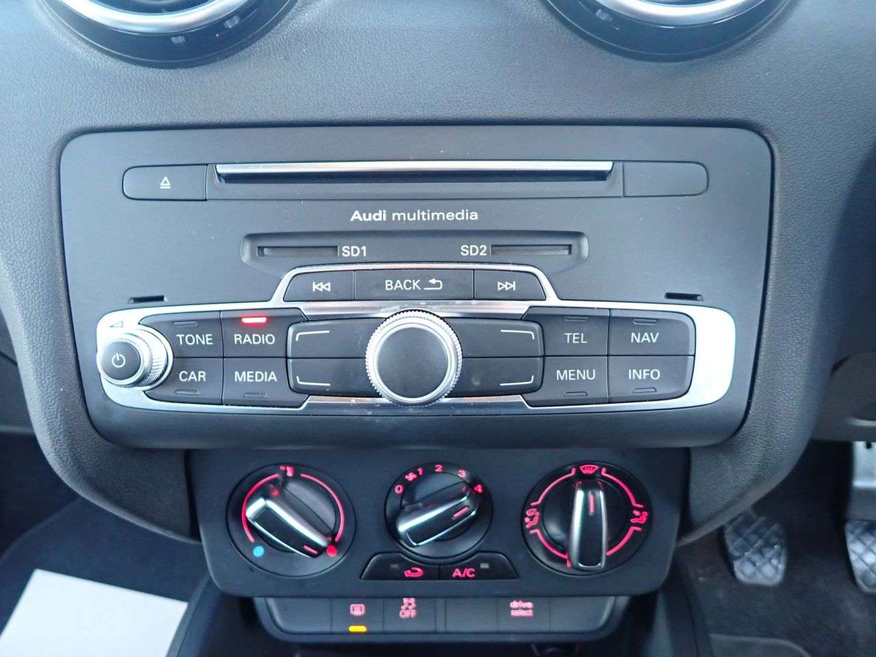 2017 AUDI A1 2017 AUDI A1