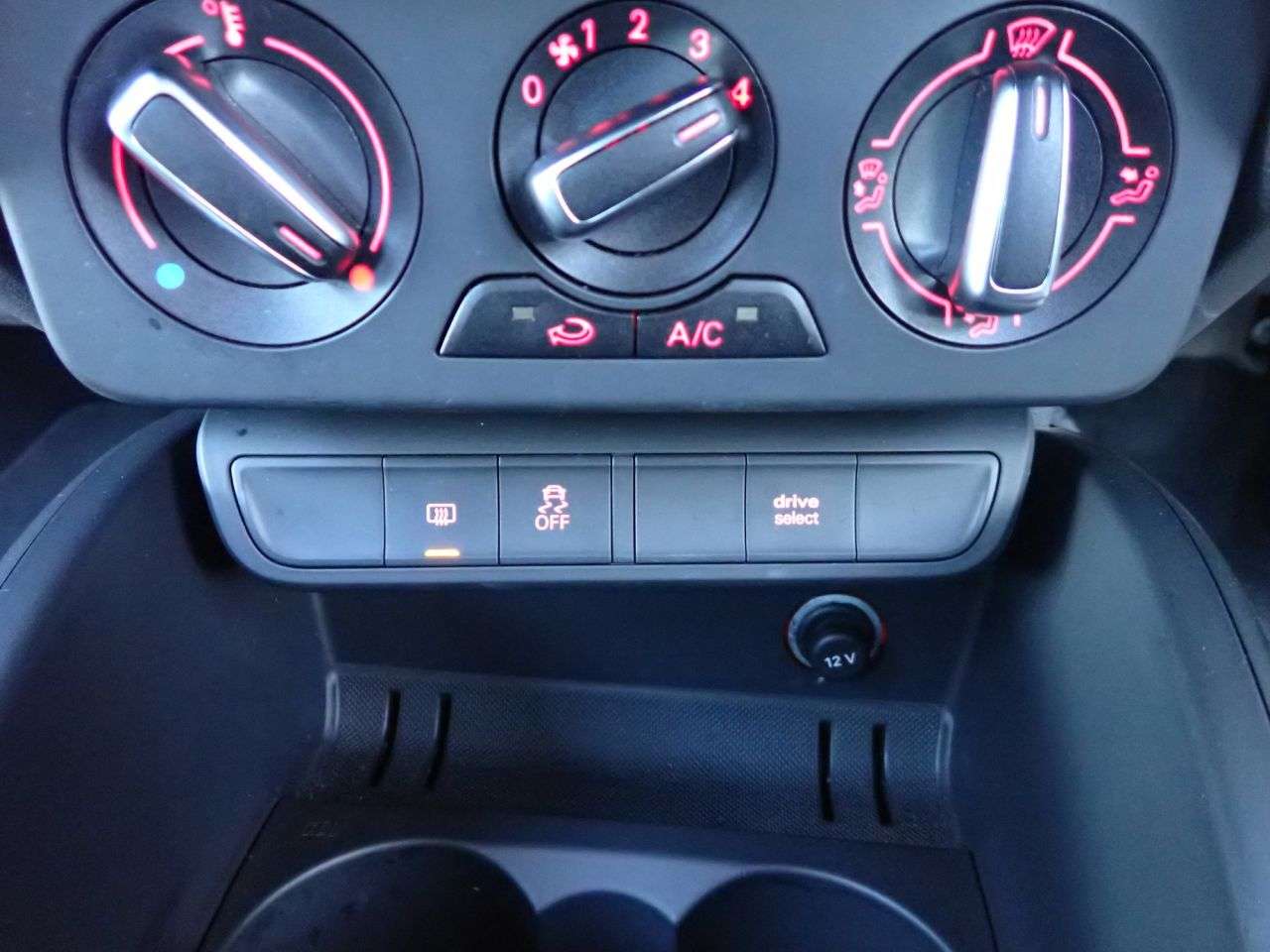 2017 AUDI A1 2017 AUDI A1