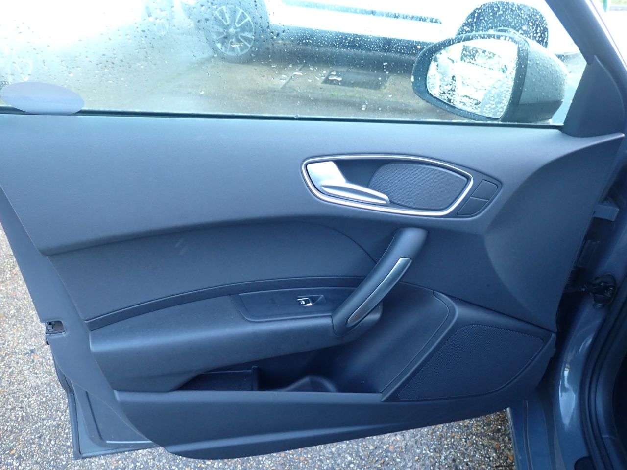 2017 AUDI A1 2017 AUDI A1