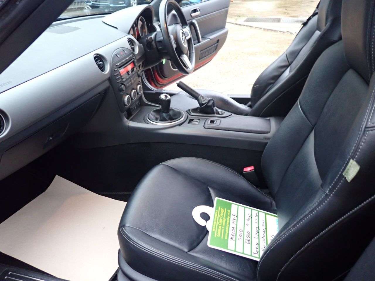 2010 MAZDA MX-5 2010 MAZDA MX-5