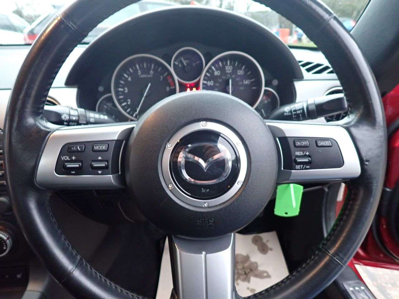 2010 MAZDA MX-5 2010 MAZDA MX-5