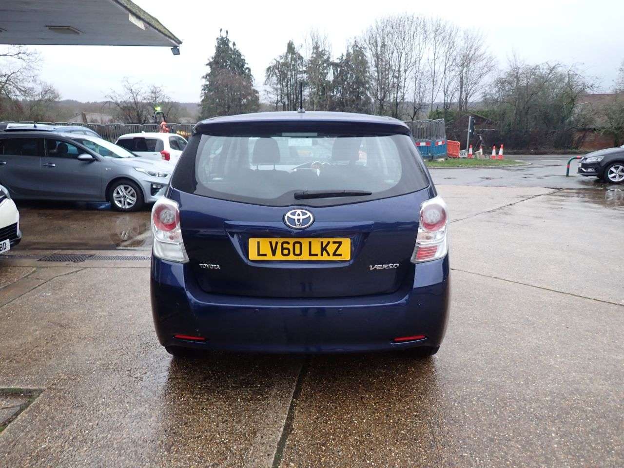 A 2010 TOYOTA VERSO 1.6 V-Matic TR MPV 5dr Petrol Manual Euro 5 (132 ps) PARKING SENSORS, GLASS A 2010 TOYOTA VERSO 1.6 V-Matic TR MPV 5dr Petrol Manual Euro 5 (132 ps) PARKING SENSORS, GLASS