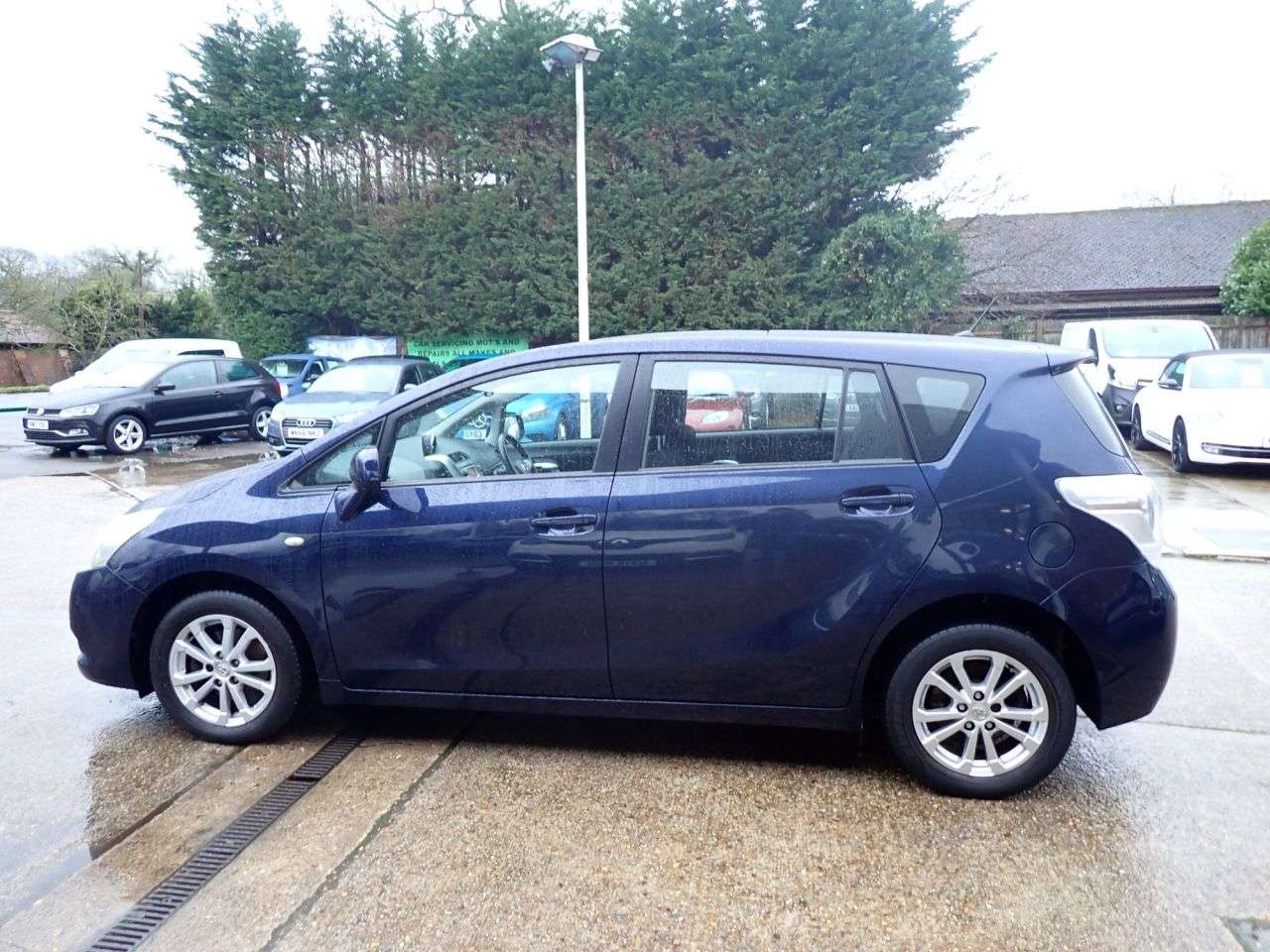 2010 TOYOTA VERSO 2010 TOYOTA VERSO