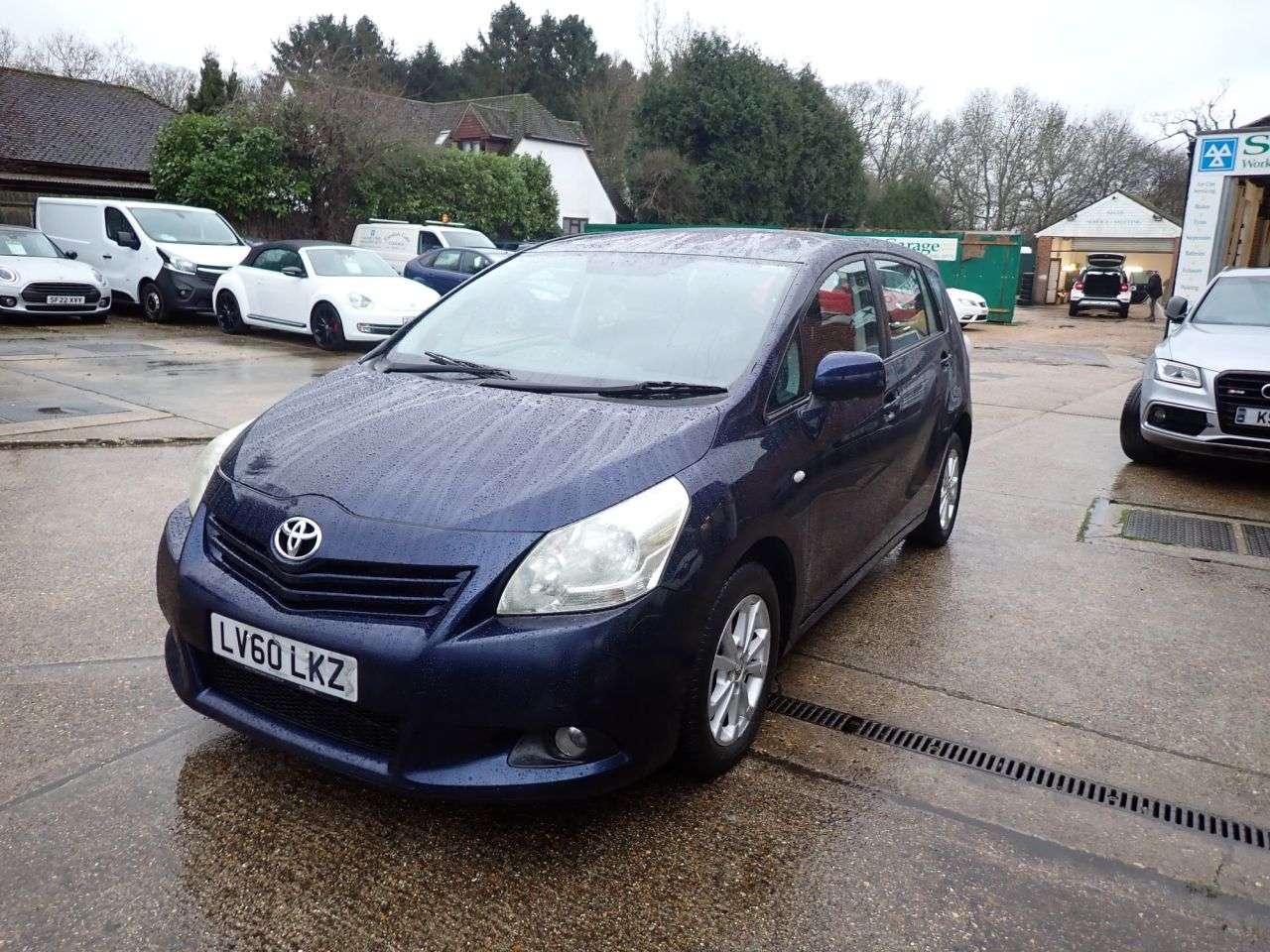 2010 TOYOTA VERSO 2010 TOYOTA VERSO