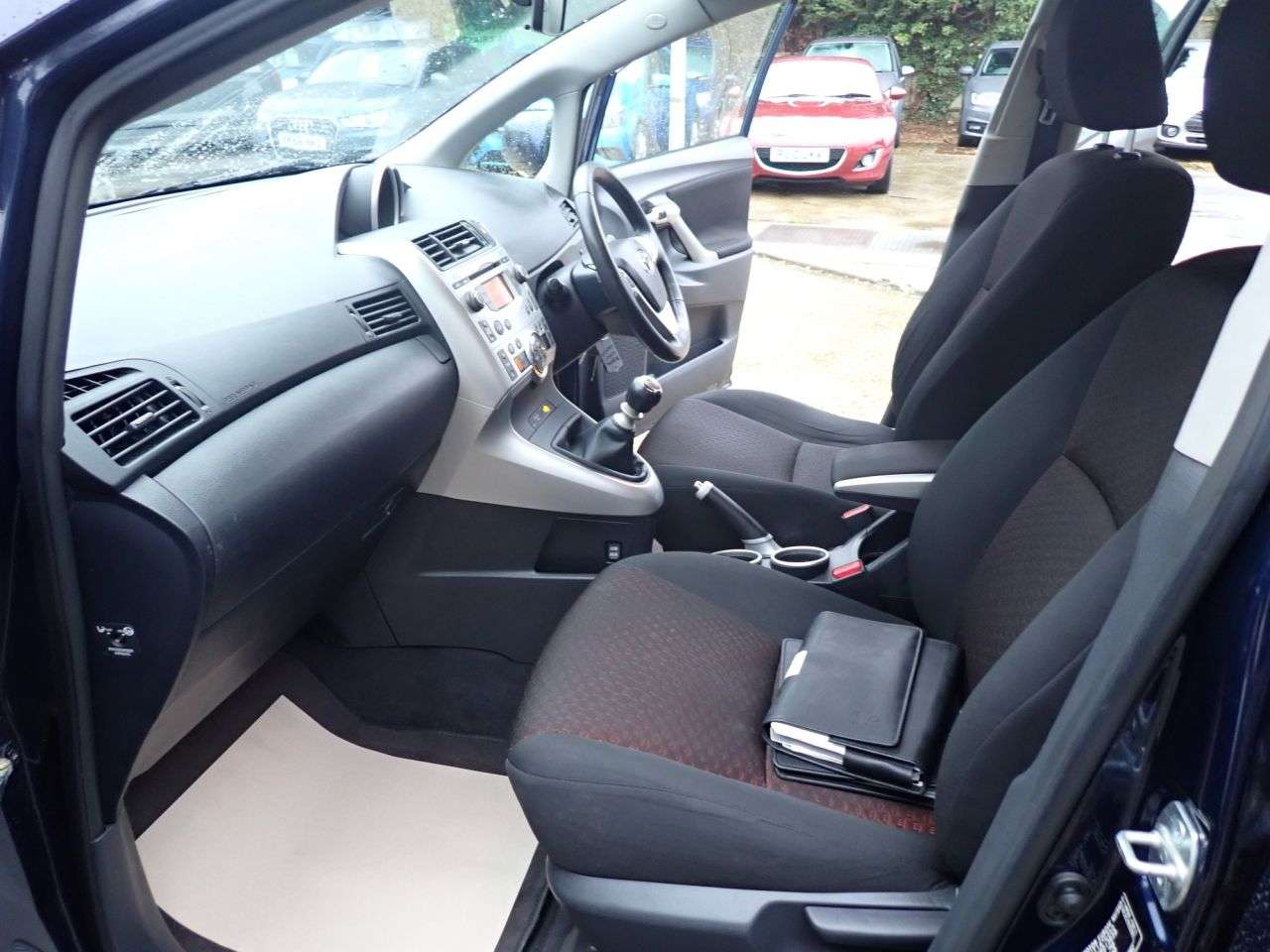 2010 TOYOTA VERSO 2010 TOYOTA VERSO