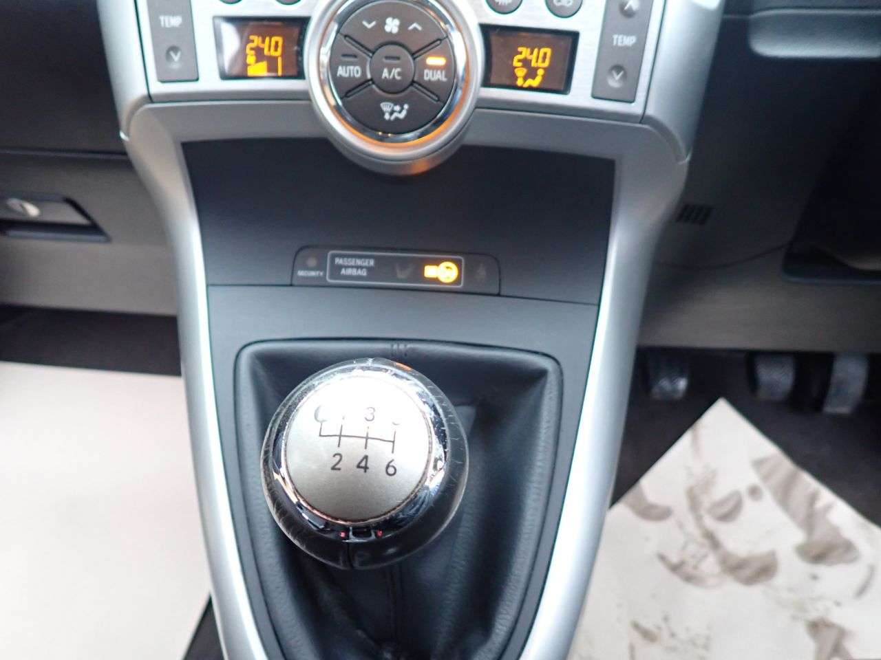 2010 TOYOTA VERSO 2010 TOYOTA VERSO