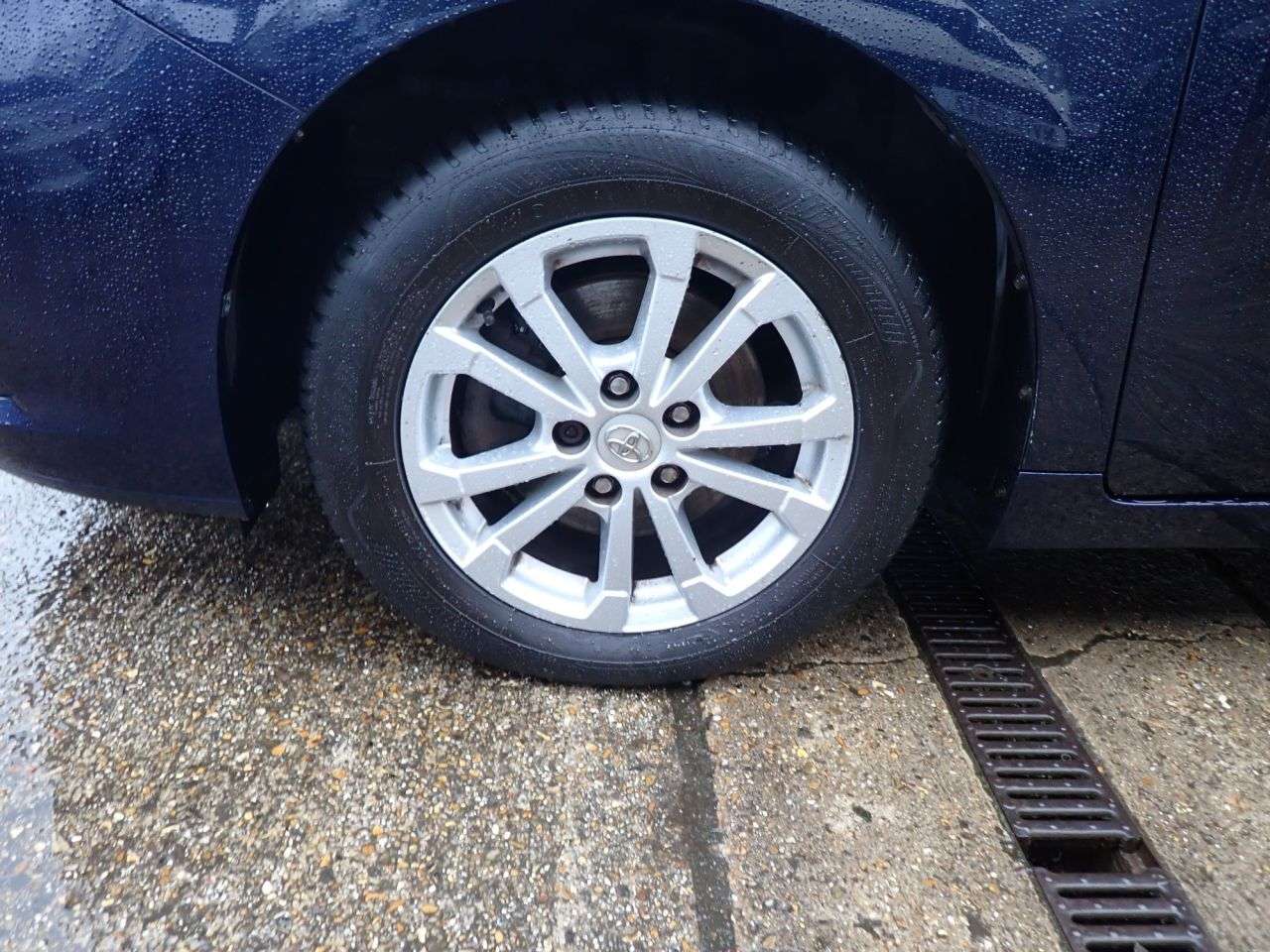 2010 TOYOTA VERSO 2010 TOYOTA VERSO