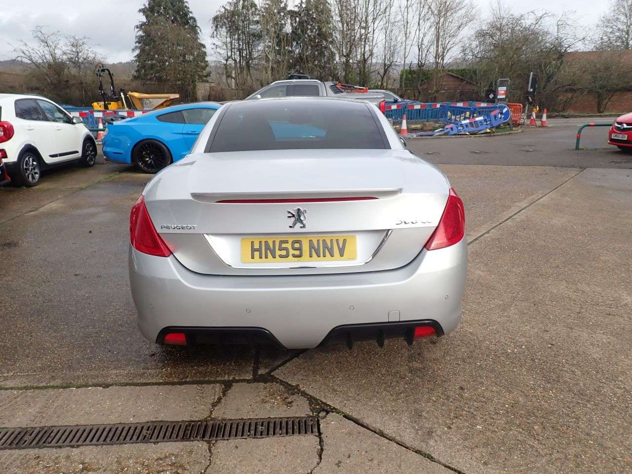 A 2009 PEUGEOT 308 CC 2.0 HDi GT Convertible 2dr Diesel Manual Euro 5 (140 ps) 1 OWNER FROM NEW A 2009 PEUGEOT 308 CC 2.0 HDi GT Convertible 2dr Diesel Manual Euro 5 (140 ps) 1 OWNER FROM NEW