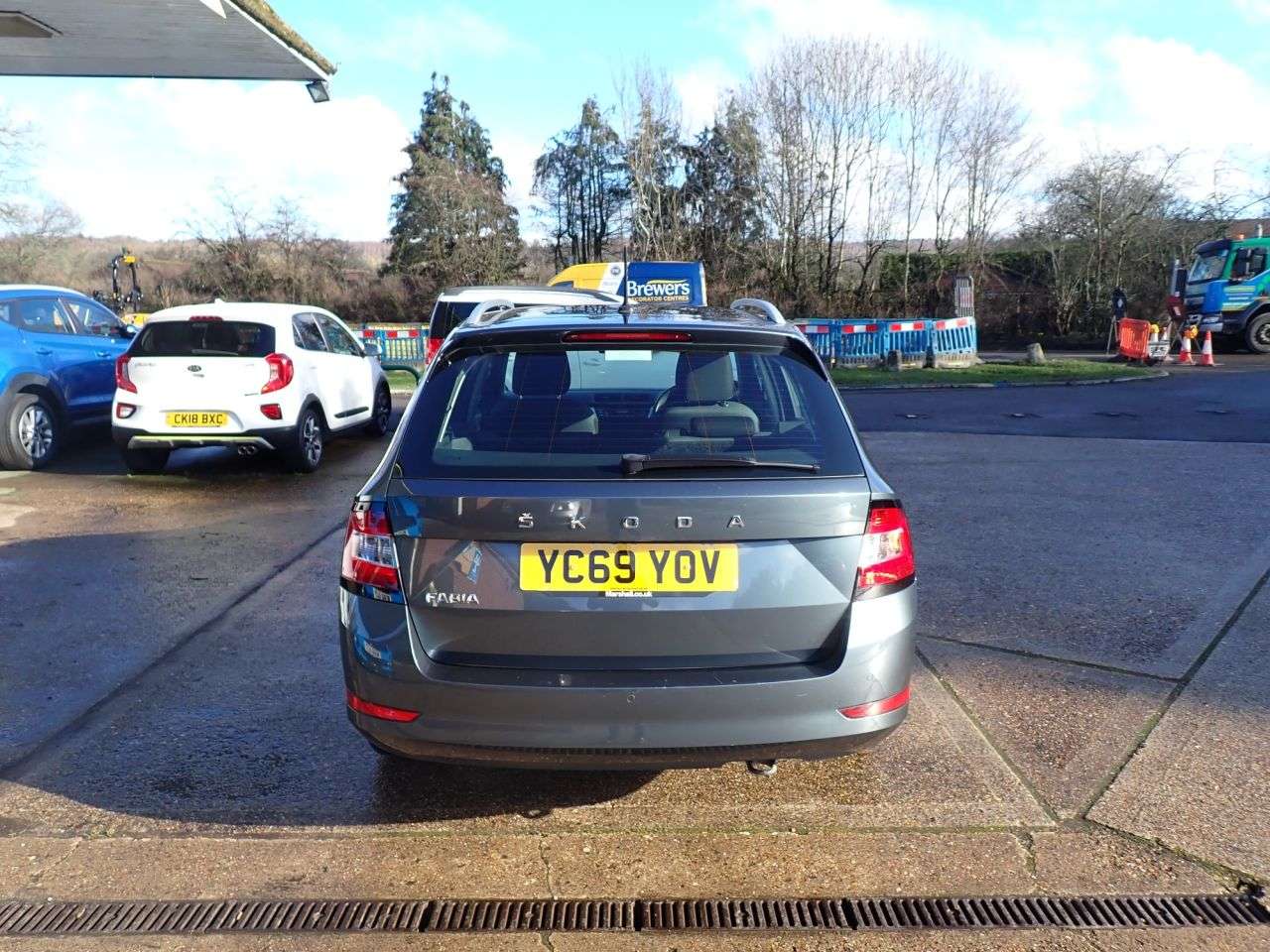 A 2020 SKODA FABIA 1.0 TSI SE Estate 5dr Petrol Manual Euro 6 (s/s) (95 ps) CRUISE CONTROL, PA A 2020 SKODA FABIA 1.0 TSI SE Estate 5dr Petrol Manual Euro 6 (s/s) (95 ps) CRUISE CONTROL, PA