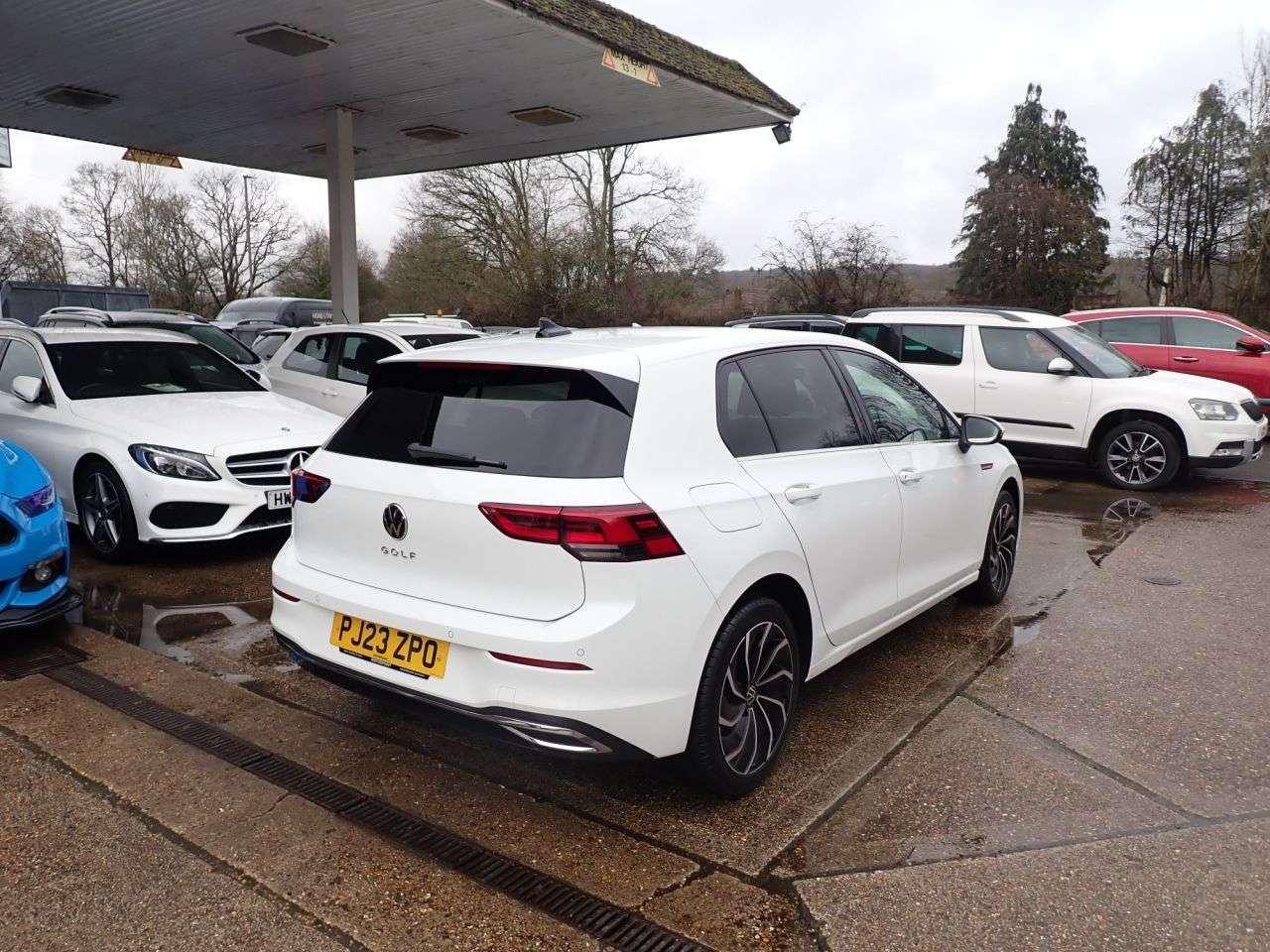 A 2023 VOLKSWAGEN GOLF 1.5 TSI Style Edition Hatchback 5dr Petrol Manual Euro 6 (s/s) (130 ps) FRE A 2023 VOLKSWAGEN GOLF 1.5 TSI Style Edition Hatchback 5dr Petrol Manual Euro 6 (s/s) (130 ps) FRE