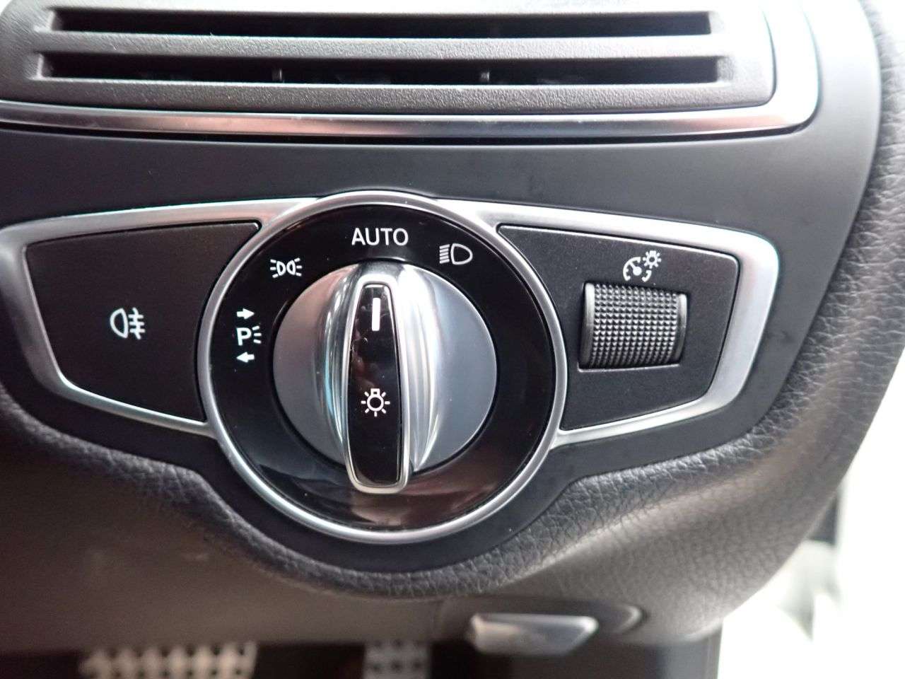 2015 MERCEDES-BENZ C-CLASS 2015 MERCEDES-BENZ C-CLASS