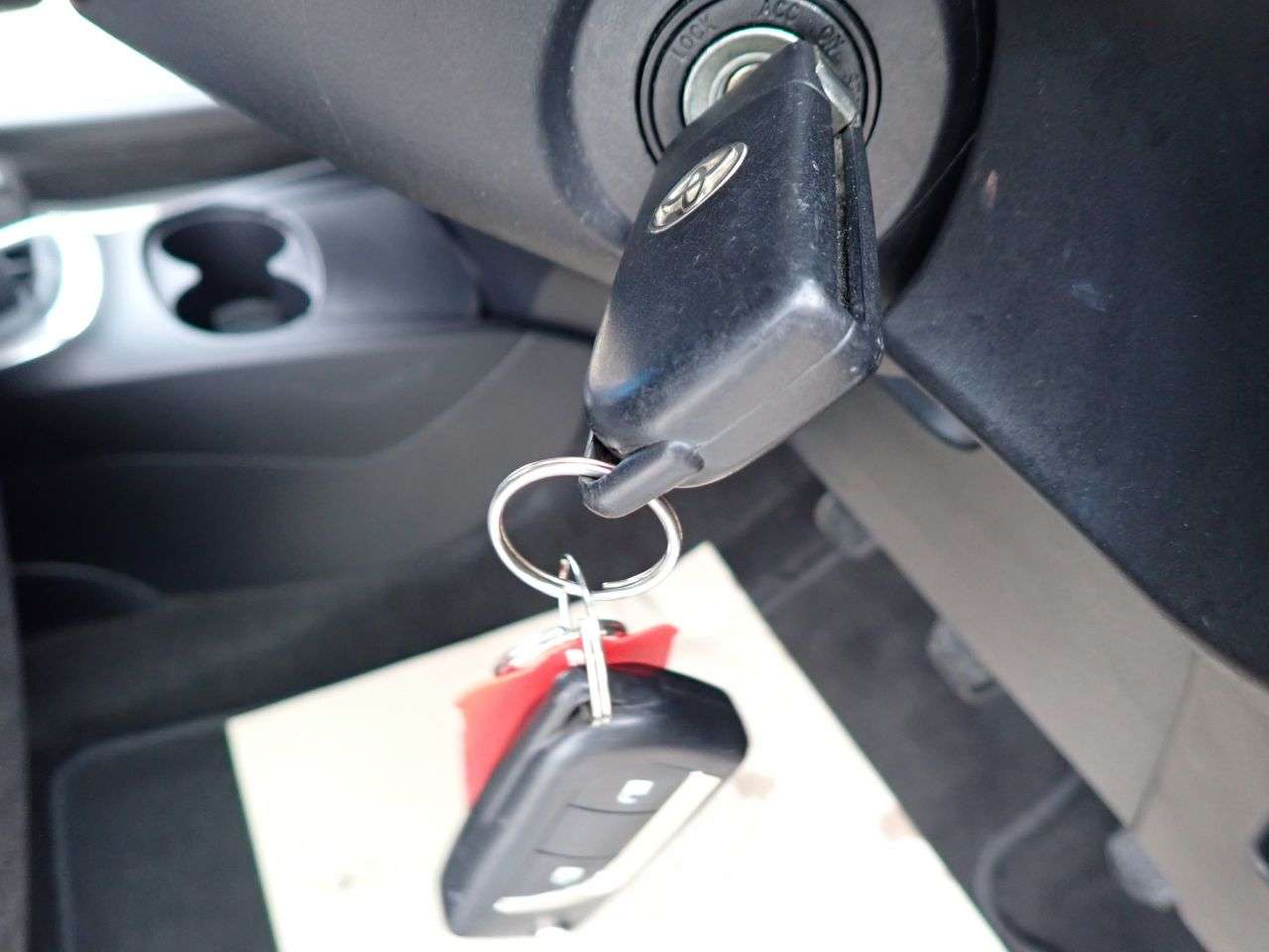 2014 TOYOTA YARIS 2014 TOYOTA YARIS