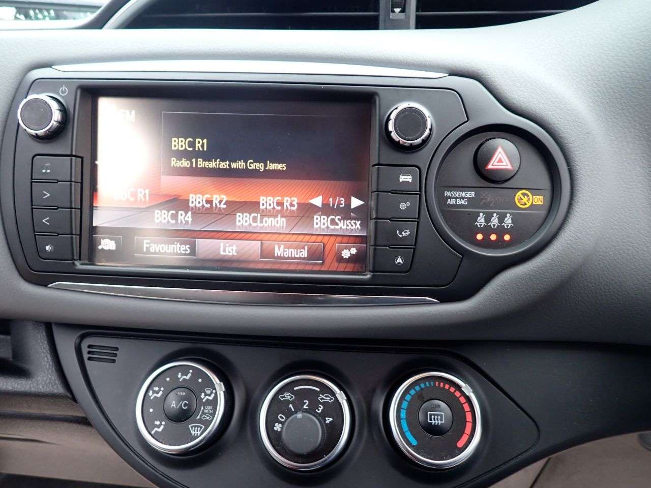 2014 TOYOTA YARIS 2014 TOYOTA YARIS