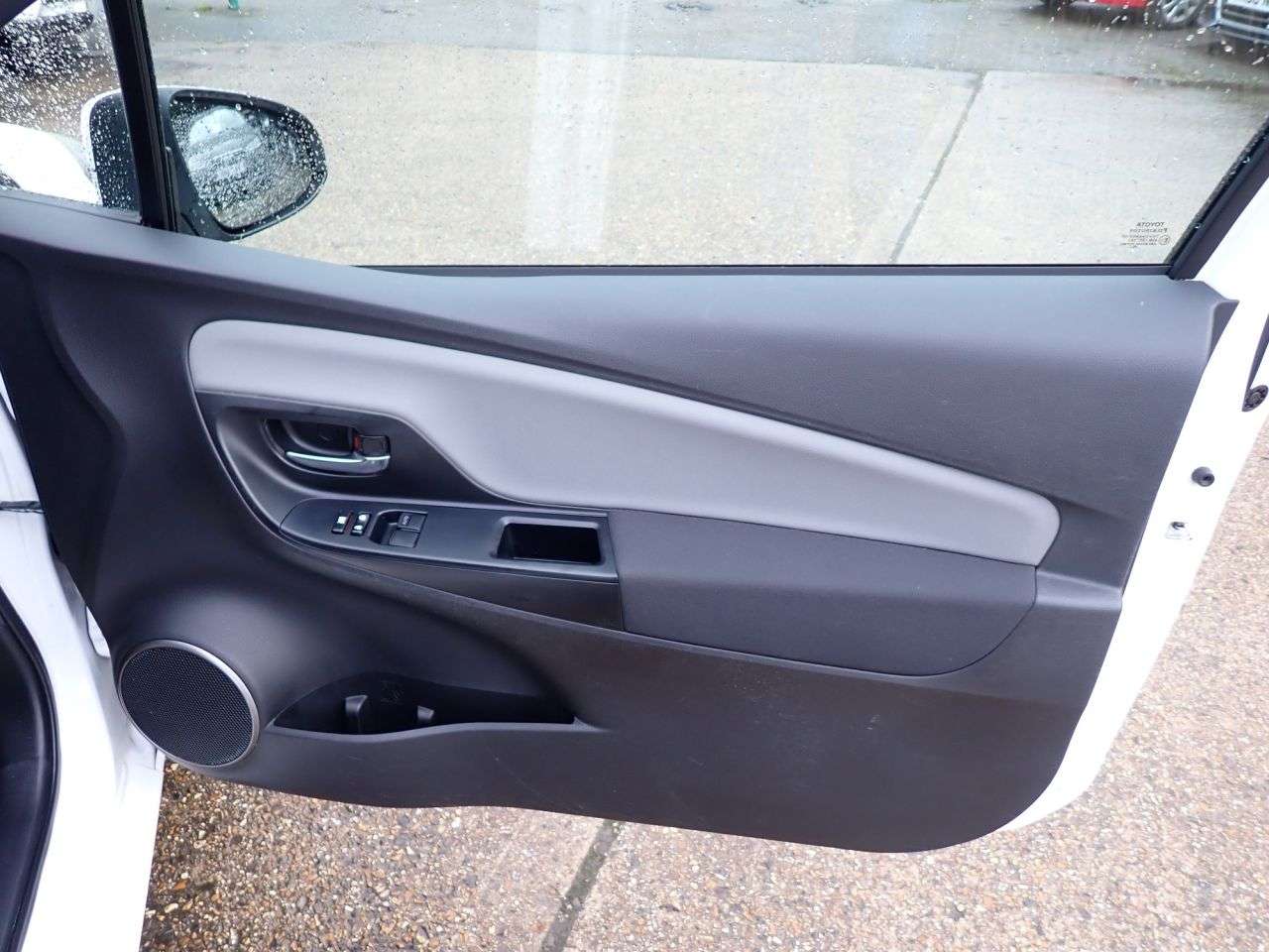 2014 TOYOTA YARIS 2014 TOYOTA YARIS