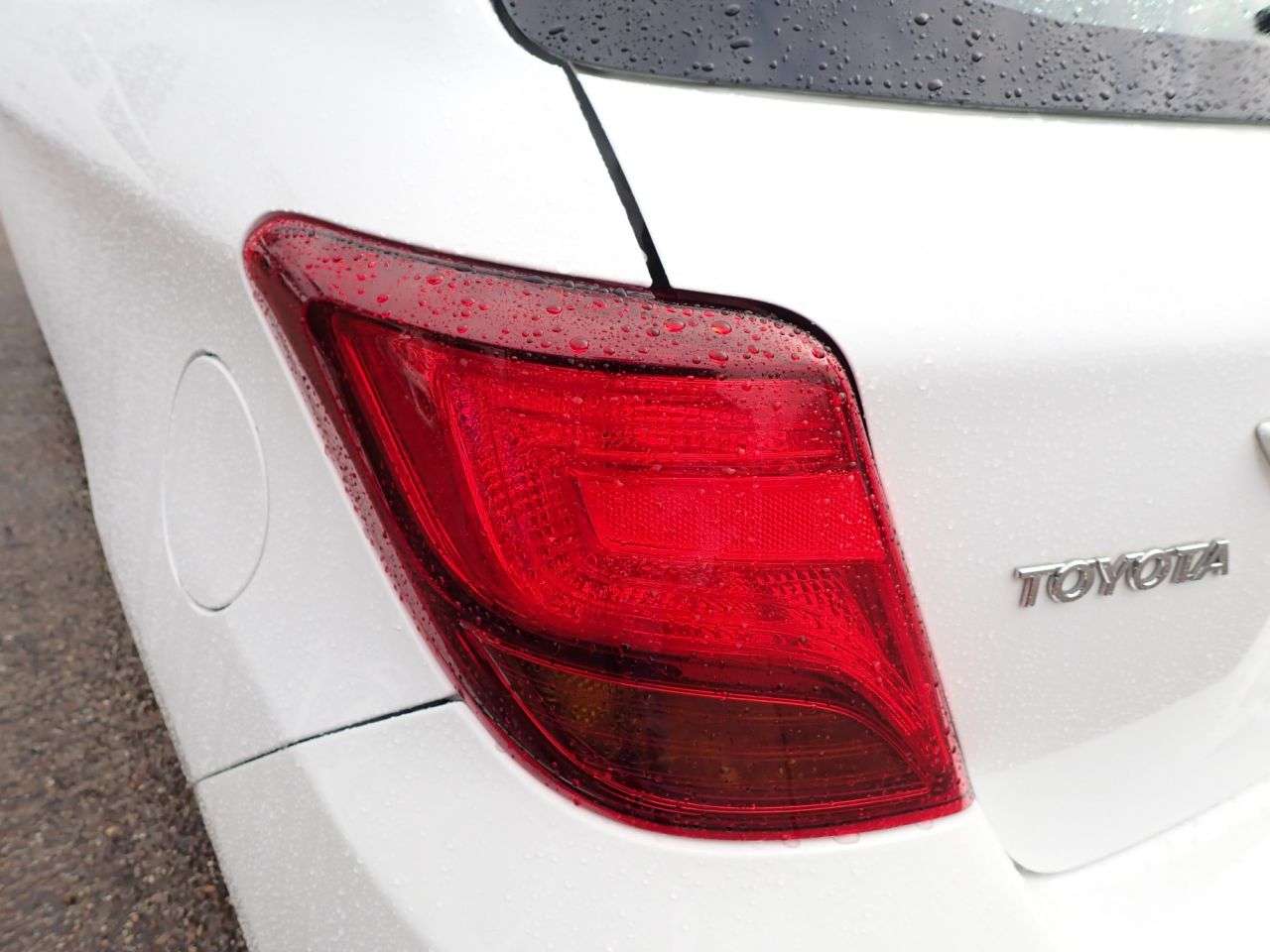 2014 TOYOTA YARIS 2014 TOYOTA YARIS