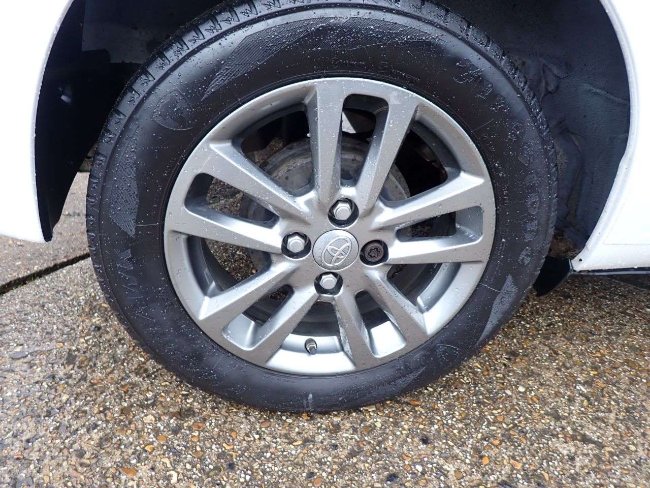 2014 TOYOTA YARIS 2014 TOYOTA YARIS